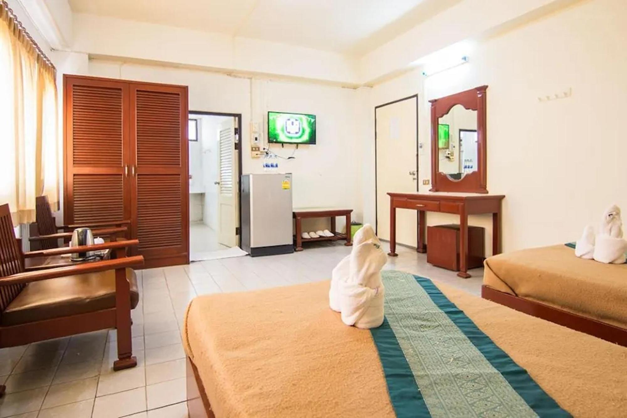 Khelang Nakorn Hotel Lampang Extérieur photo
