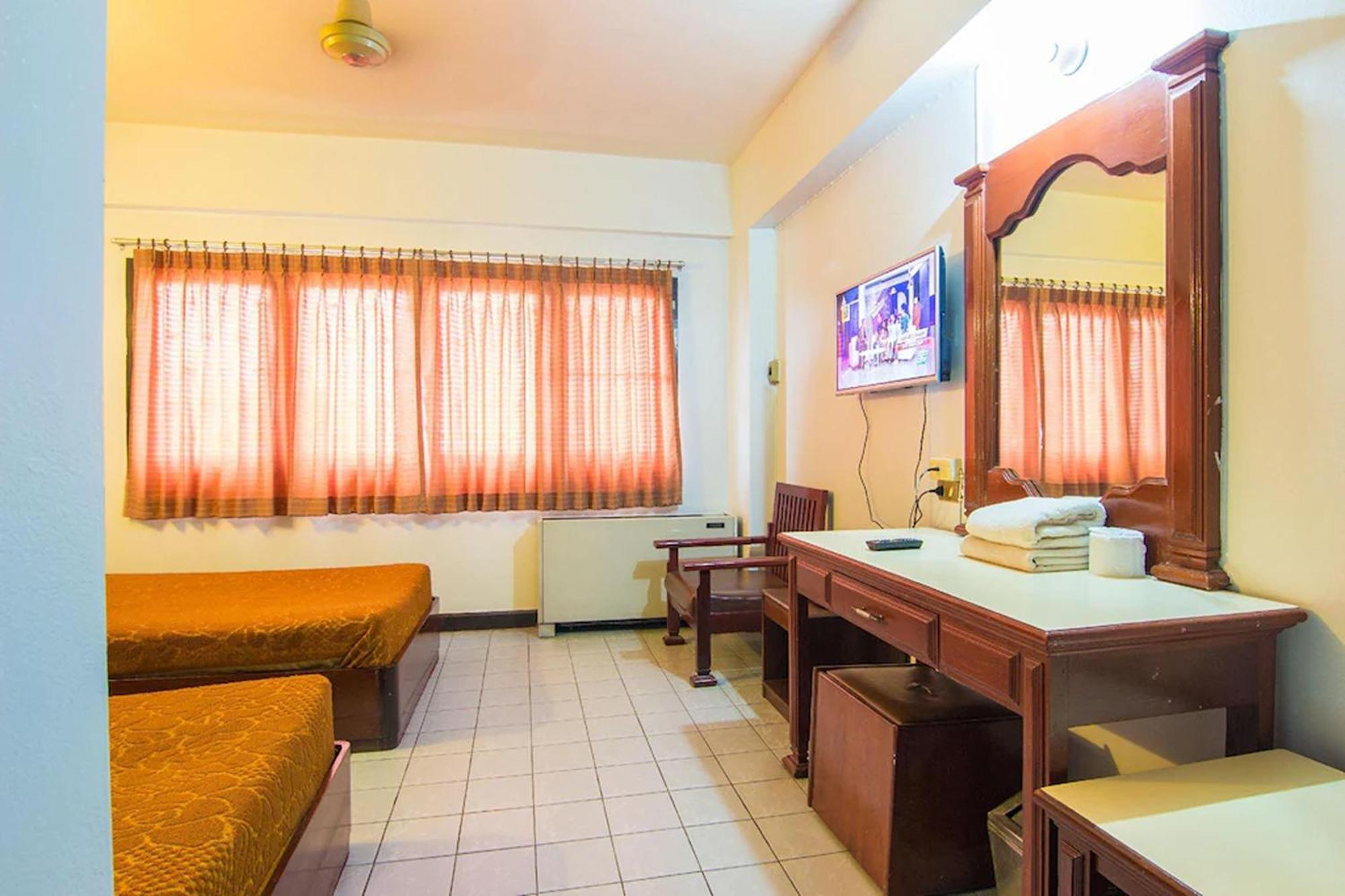 Khelang Nakorn Hotel Lampang Extérieur photo