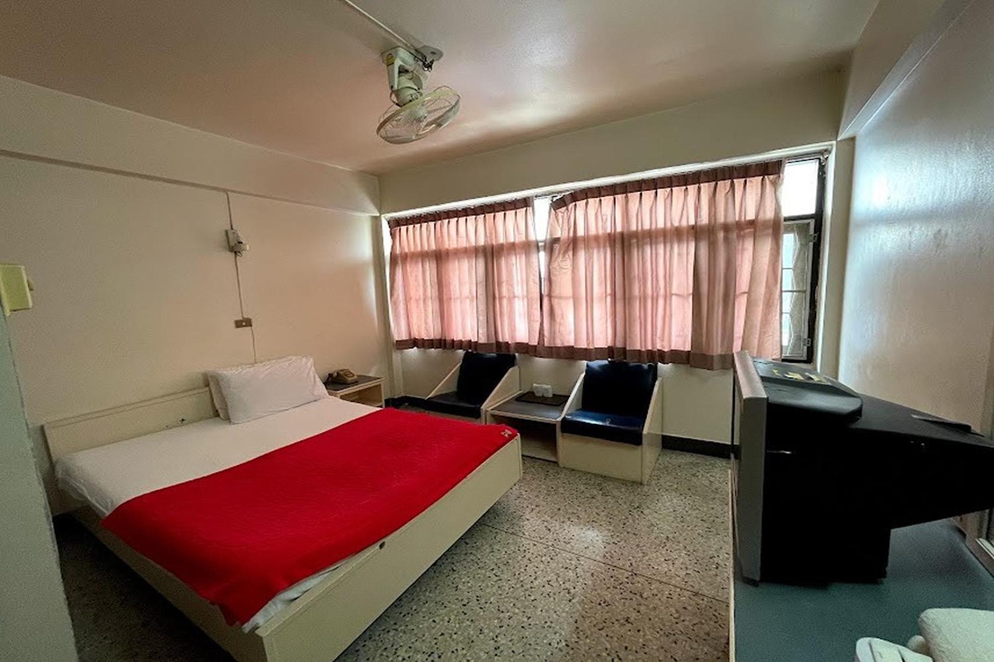 Khelang Nakorn Hotel Lampang Extérieur photo
