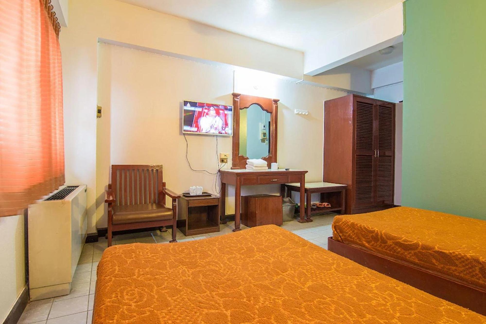Khelang Nakorn Hotel Lampang Extérieur photo