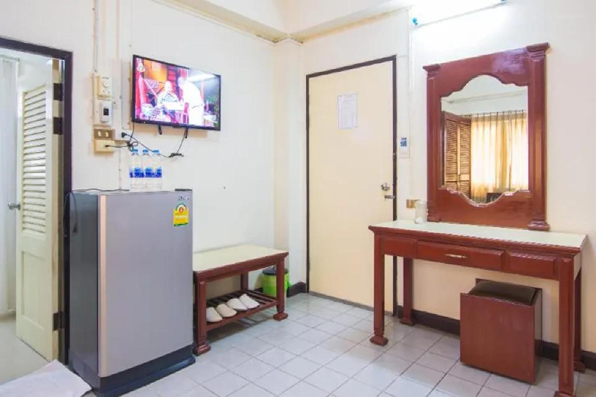 Khelang Nakorn Hotel Lampang Extérieur photo
