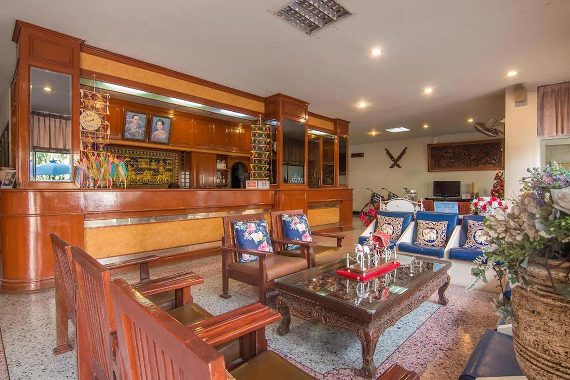 Khelang Nakorn Hotel Lampang Extérieur photo