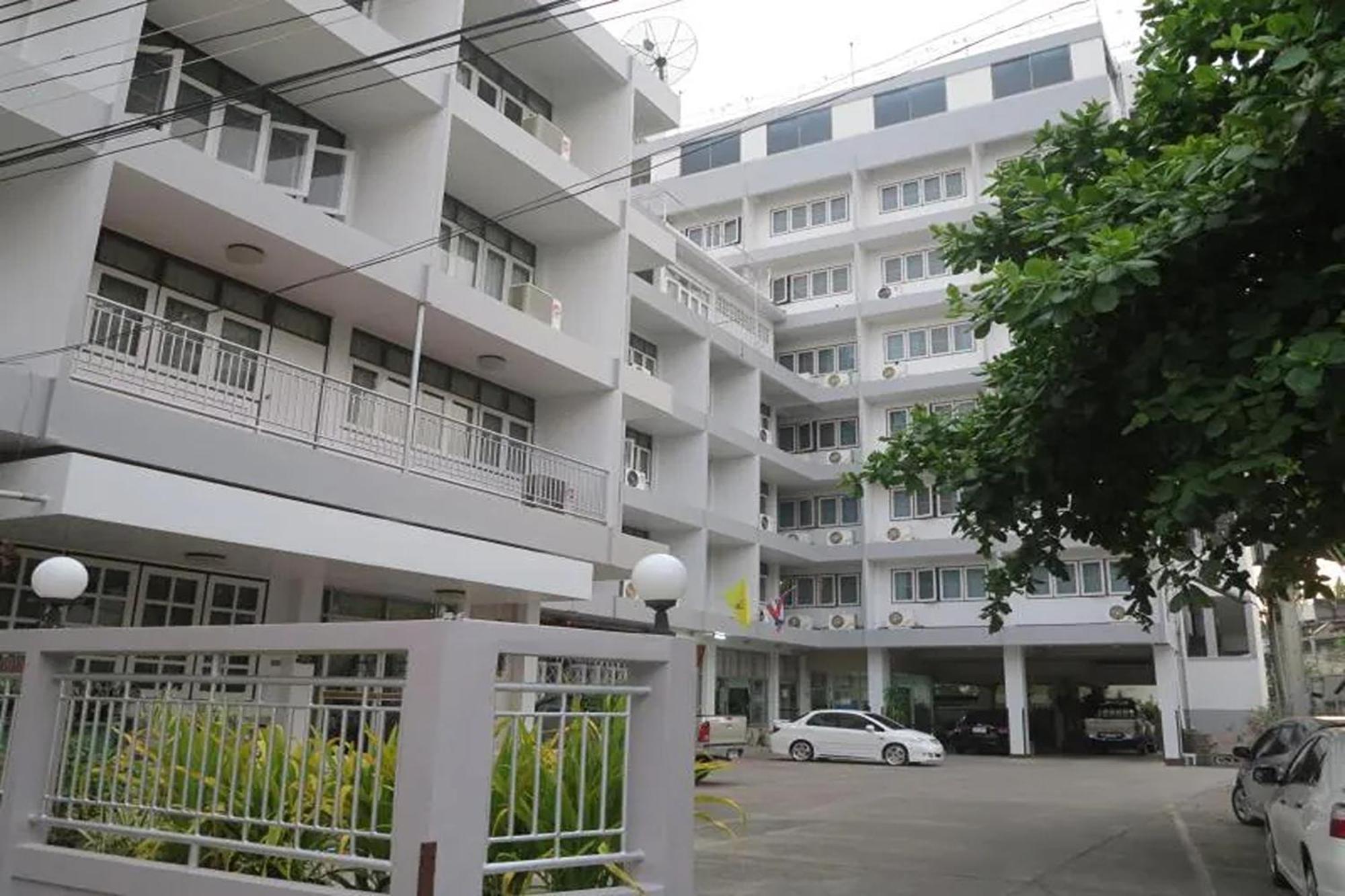 Khelang Nakorn Hotel Lampang Extérieur photo