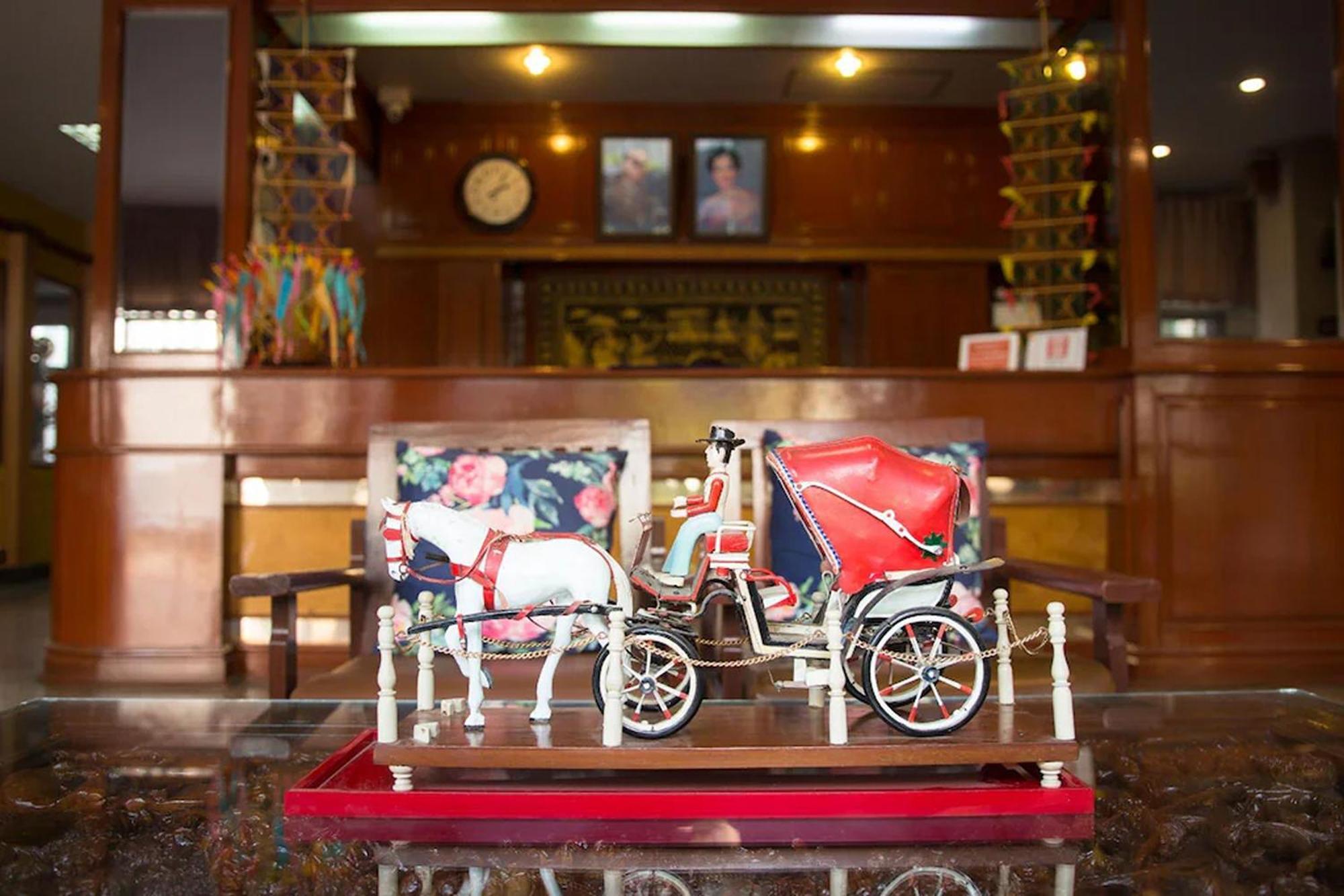 Khelang Nakorn Hotel Lampang Extérieur photo