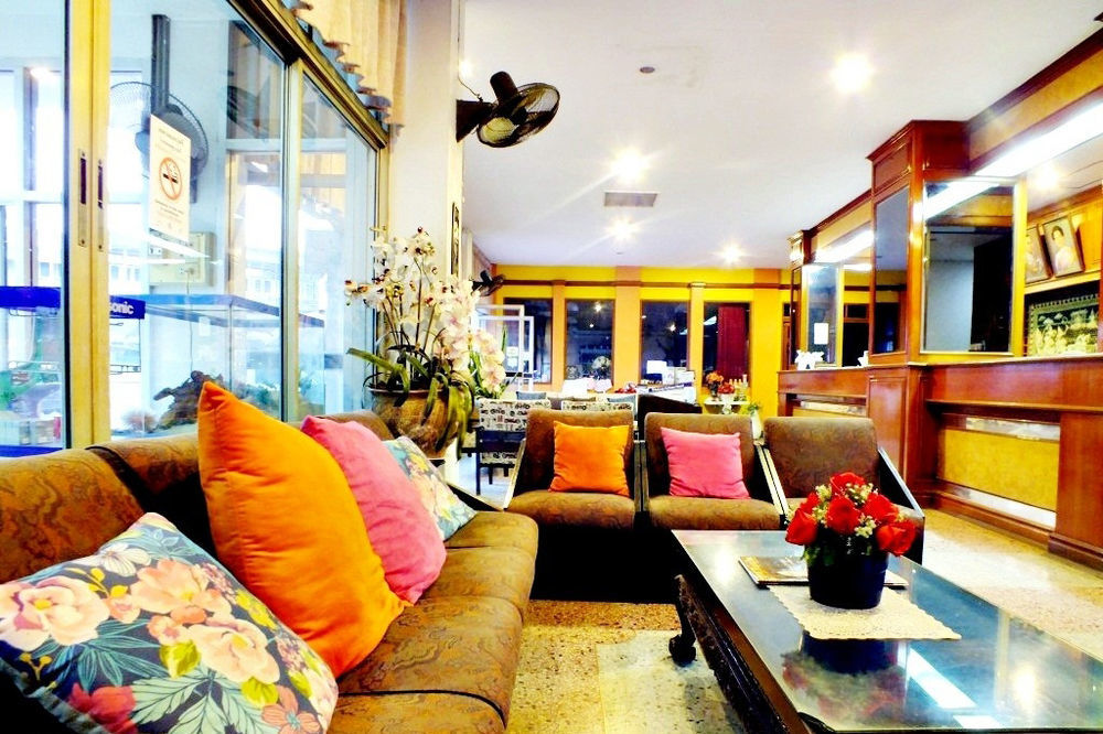 Khelang Nakorn Hotel Lampang Extérieur photo